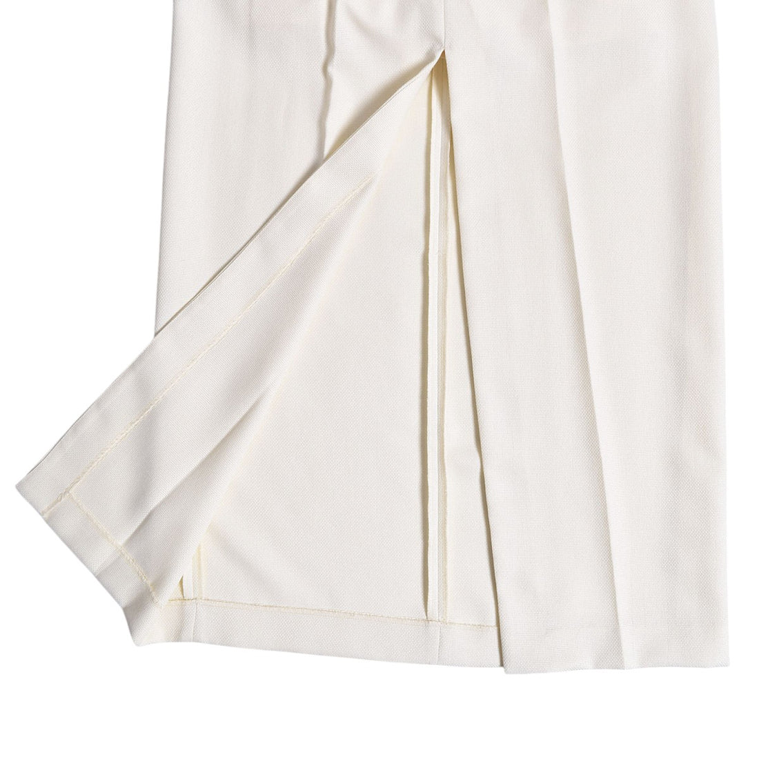 [CLANE]FRONT SLIT TUCK SKIRT/IVORY(17109-6012)