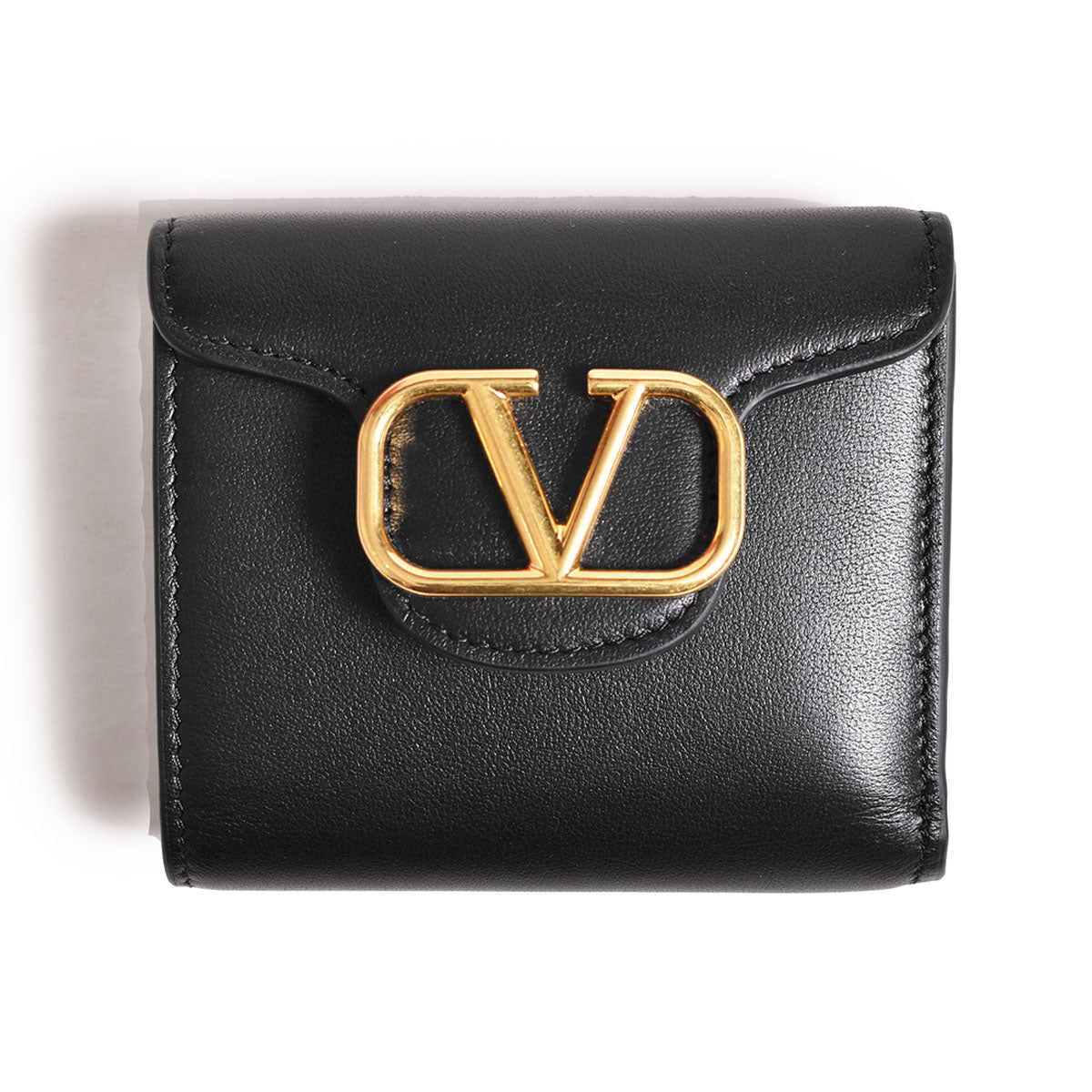 Valentino garavani wallet new arrivals