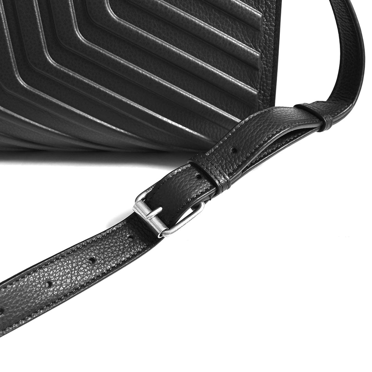 BALENCIAGA]CAR FLAP BAG W/STRAP/BLACK(6794652103I) – R&Co.