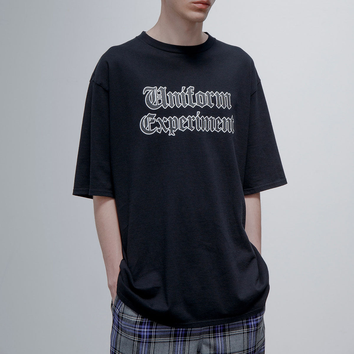 uniform experiment]GOTHIC LOGO BAGGY TEE(UE-232026) – R&Co.