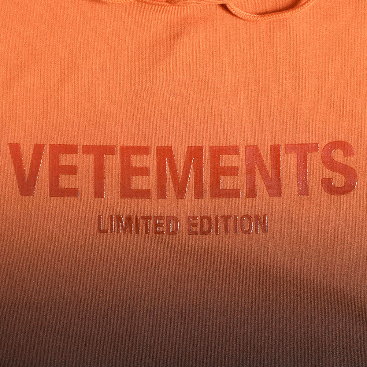 VETEMENTS]GRADIENT LOGO LIMITED EDITION HOODIE/ORANGE(UE54HD200