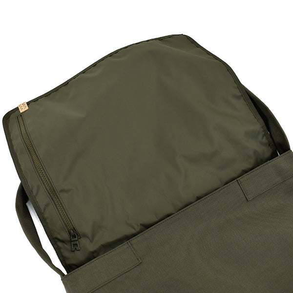 CORDURA UT.SATCHEL 24L/OLIVE(0122103003029) – R&Co.