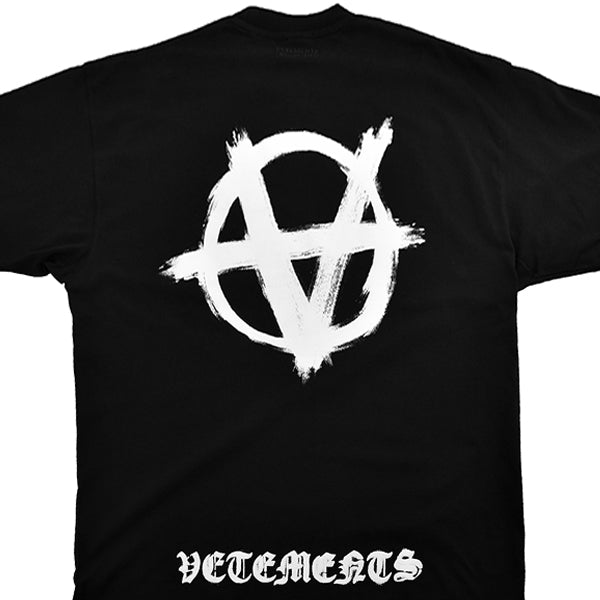 肩幅59cmVETEMENTS Double Anarchy Logo Tシャツ